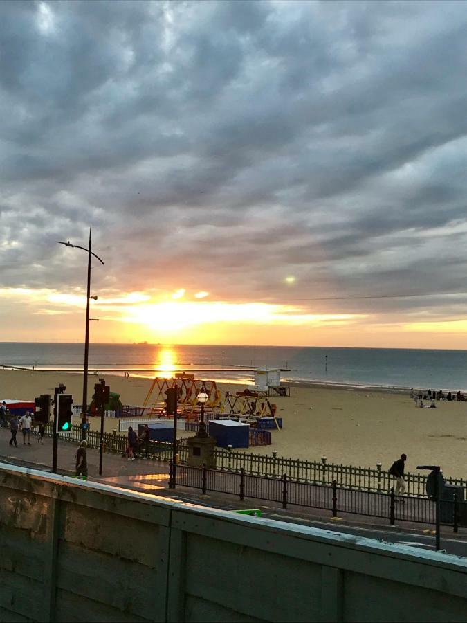The Dreamland Apartment - Margate Beach - By Goldex Coastal Breaks Zewnętrze zdjęcie